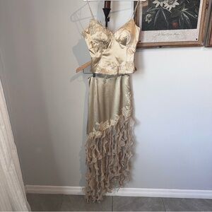 SILK Champagne nude lace beaded skirt and top, cache size 8 wedding evening